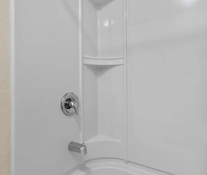 21 Temple Dr — Photo 31