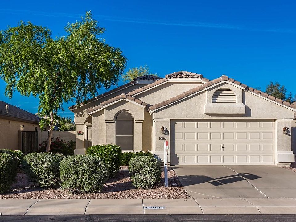 1st image of 43922 W Carey Dr