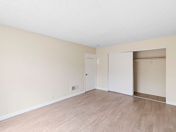 4th image of 3300 W Orange Ave #4