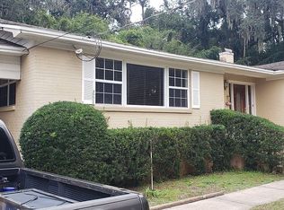 1251 Campbell Cir, Jacksonville, FL 32207