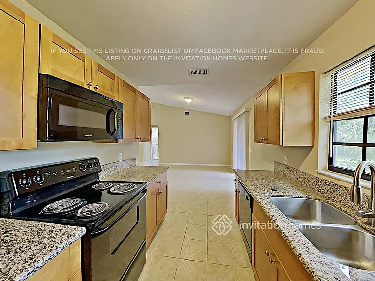 6750 Royal Palm Beach Blvd — Photo 9