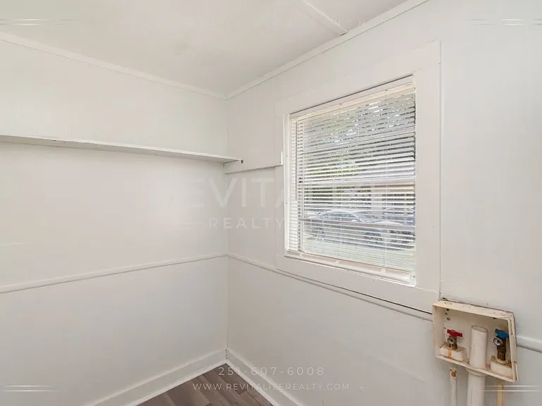 2314 Gill Rd — Photo 12