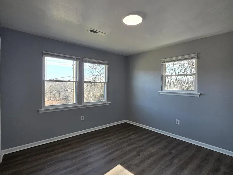 2802 Vinyard Ave NE #2 — Photo 7