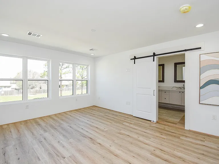 15000 S Richmond Ave #6 — Photo 15