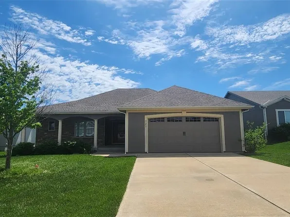 721 Gamma Grass Pl, Raymore, MO 64083