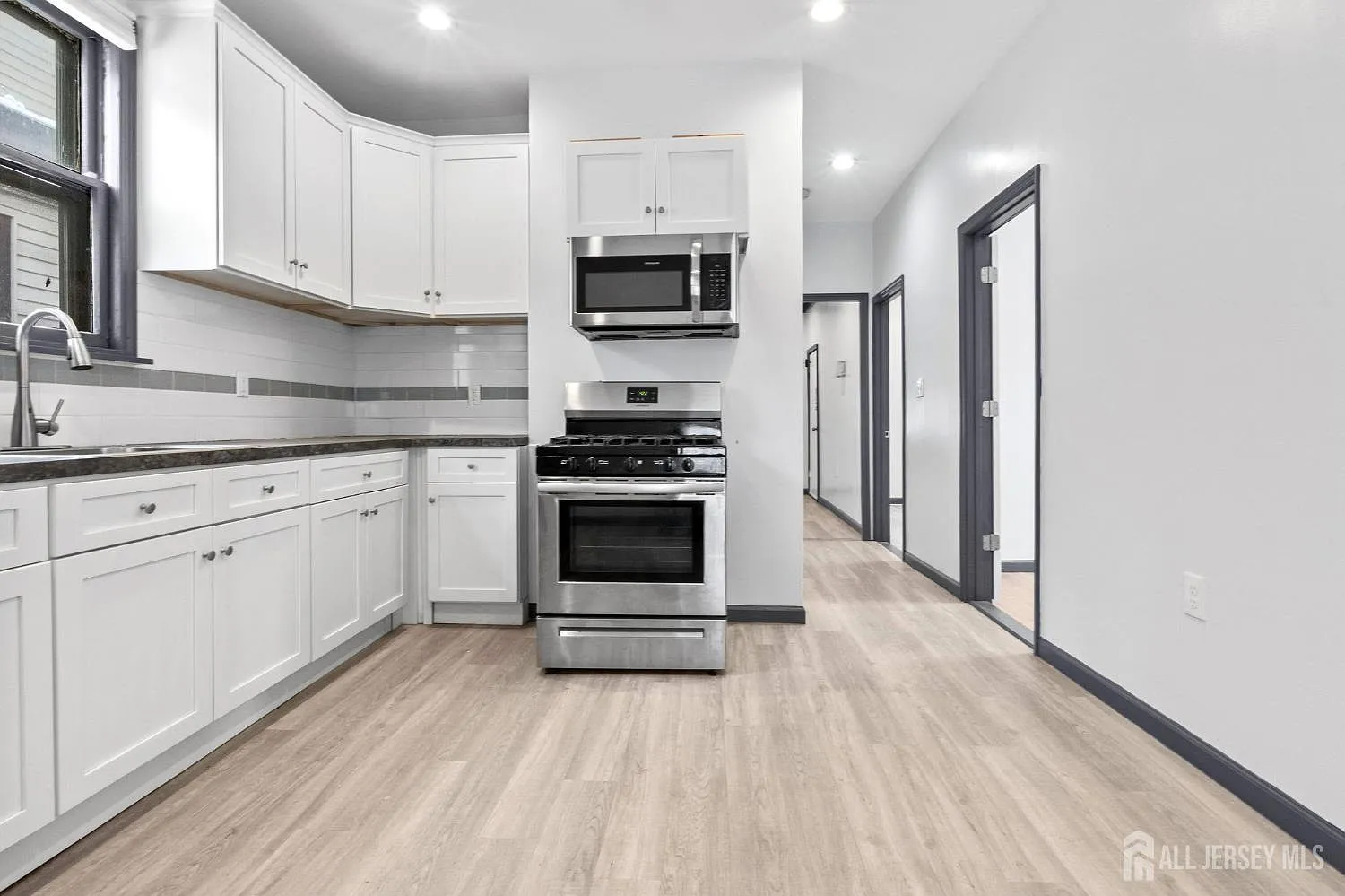 3 bed, 1.0 bath, $2,000 — Photo 1
