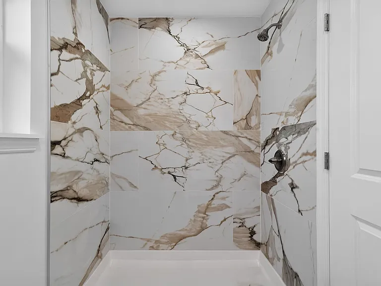40 E 5th St #2 — Photo 21
