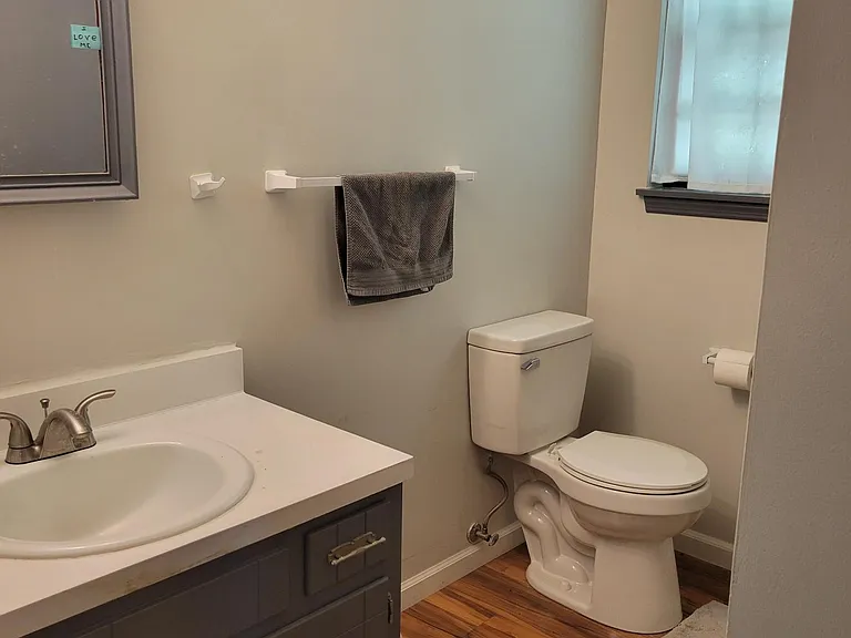 172 Saint George Dr — Photo 24