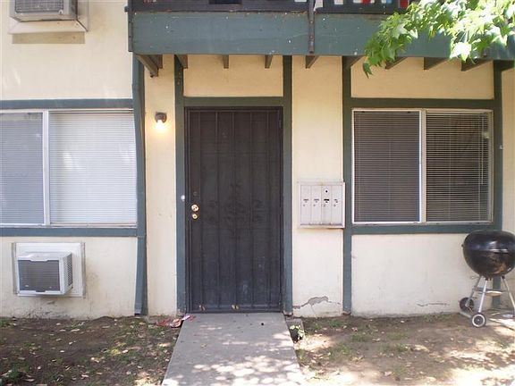 5th image of 720 N Palm Ave