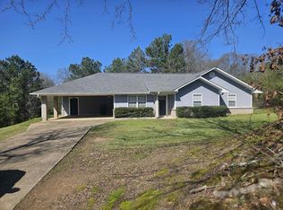 1215 Collins Rd, Nashville, AR 71852