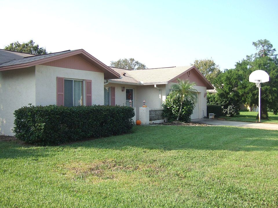 1st image of 2555 Ravenswood Dr