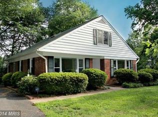 6625 Haycock Rd, Falls Church, VA 22043