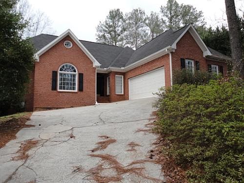 1st image of 221 Kingsley Way
