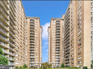 1836 Metzerott Rd APT 708, Hyattsville, MD 20783