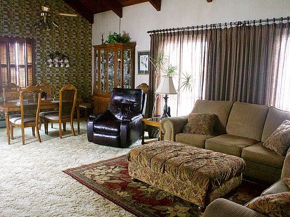 Living room/ Dining room