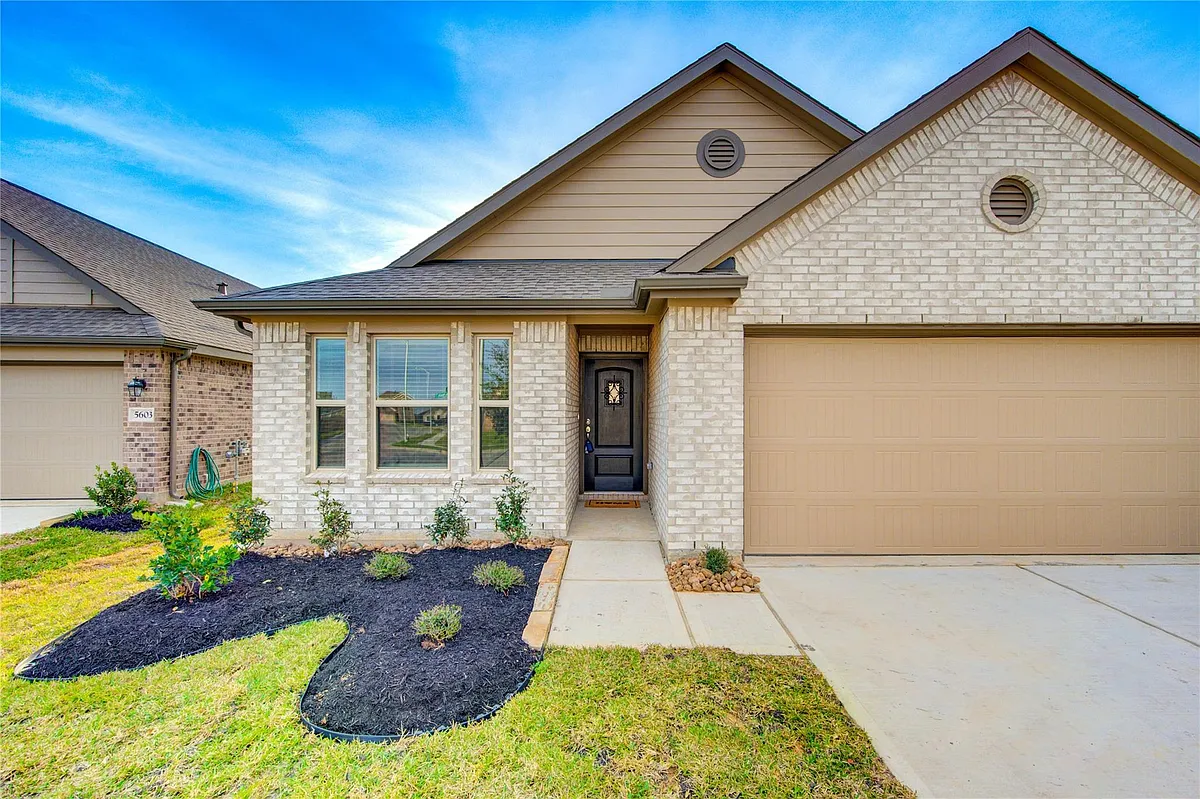Building Photo - 5607 Rock Head Ranch Trl