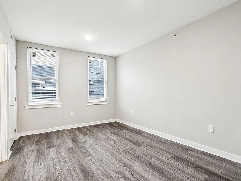 3010-3044 & 3118 Richmond St #2 — Photo 7