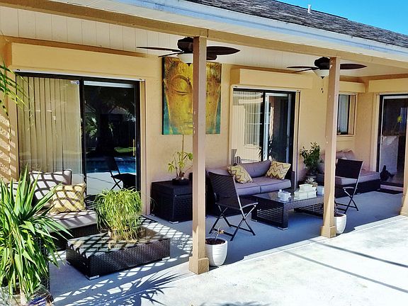 Spacious covered patio