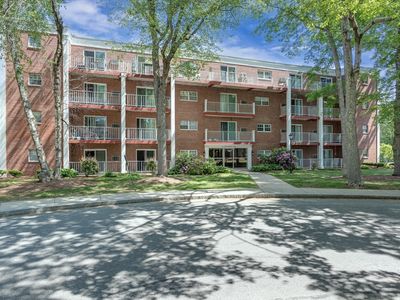 60 Greentree Ln APT 38, Weymouth, MA, 02190
