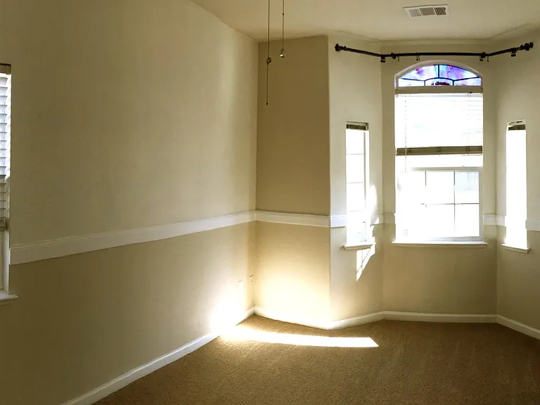 2421 Falk Ct — Photo 13