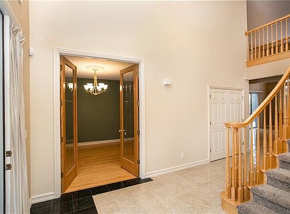 4th image of 3195 Oxford W