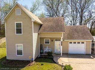 429 Country Lane Dr, Alma, AR 72921