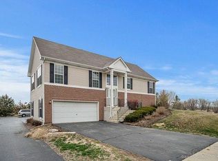 3877 Bailey Rd, Yorkville, IL 60560