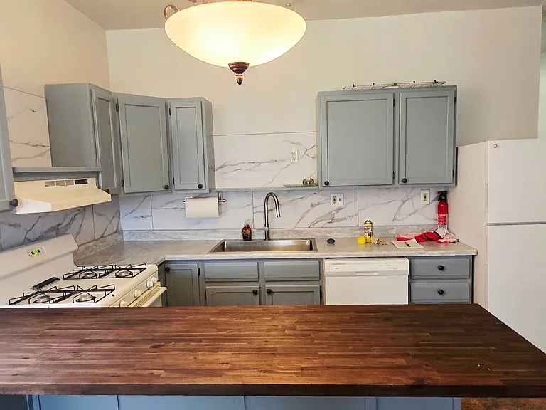 450 Bailey Ave — Photo 31