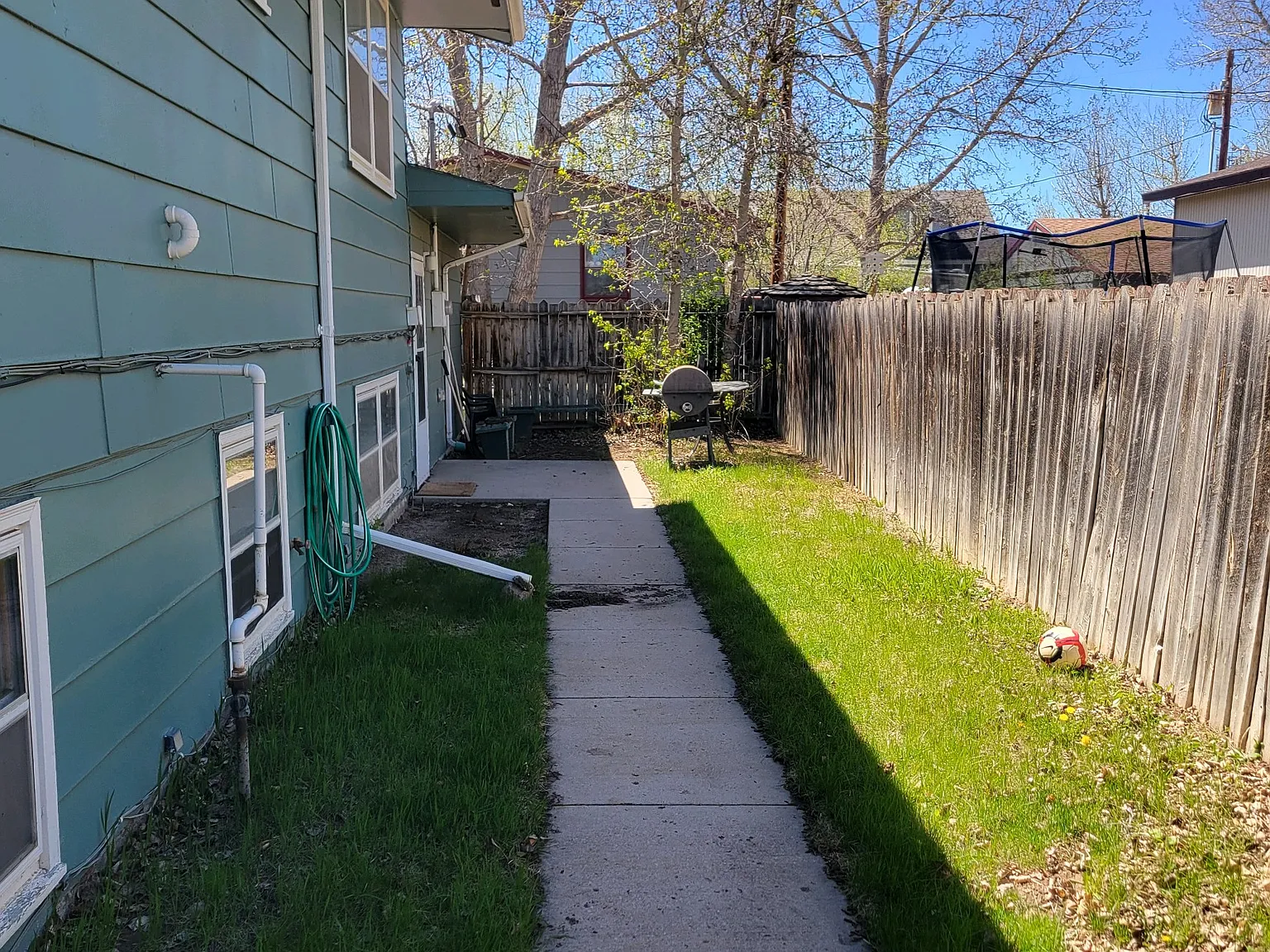 2 bed, 864 sqft, $1,200 — Photo 2