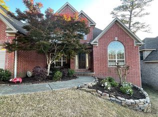 28 Chemin Ct, Little Rock, AR 72223