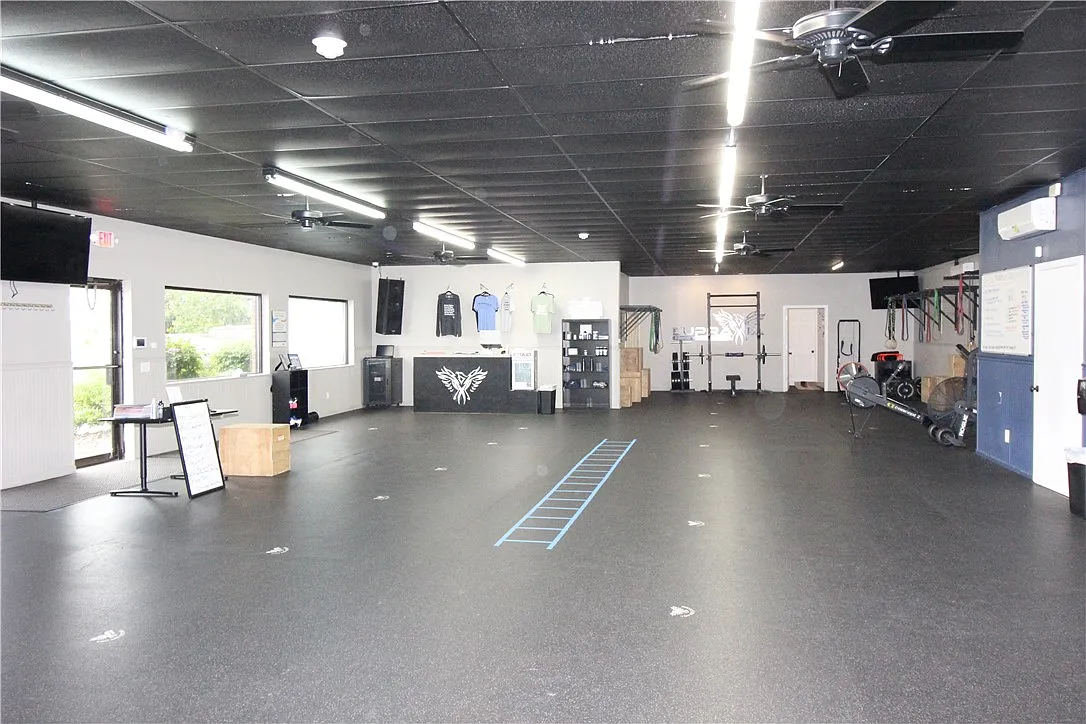 Studio, 2800 sqft, $2,000 — Photo 3