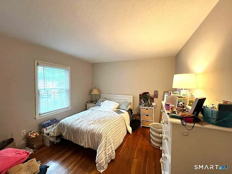 192 Park St #4 — Photo 7