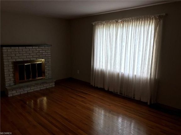 3rd image of 531 Forsythe Ave