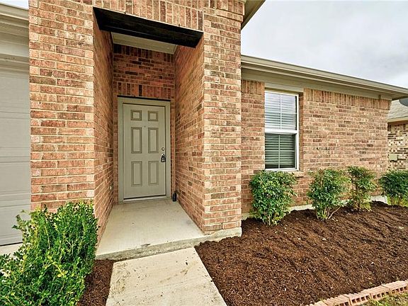 3rd image of 5809 Montrelia Dr