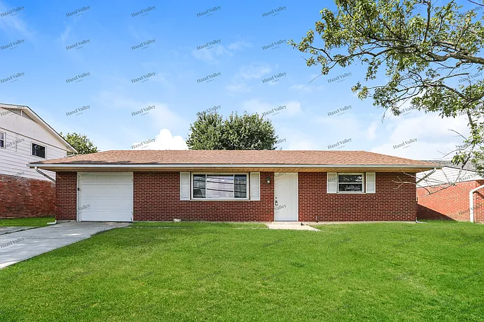 2494 W Kemper Rd