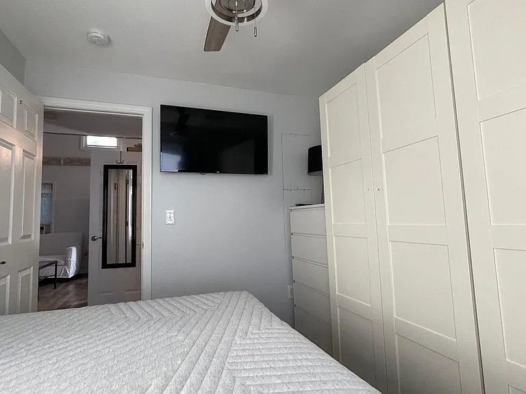 Sleeping room 2.