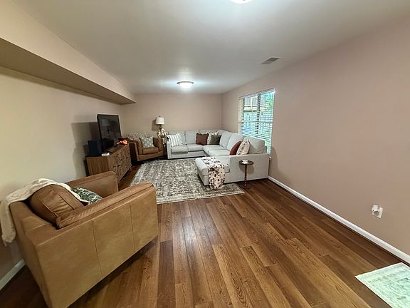 4th image of 8671 Ruby Rise Pl