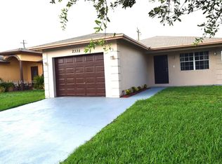 2335 Cody St, Hollywood, FL 33020