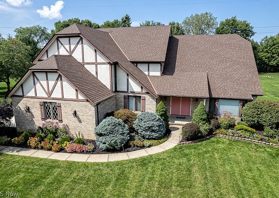 1st image of 187 Windbrook Ct