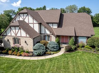 187 Windbrook Ct, Elyria, OH