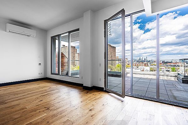 1st image of 10 Montieth St #719