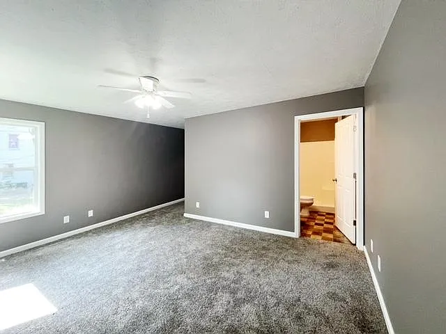 1836 Franklin St — Photo 14