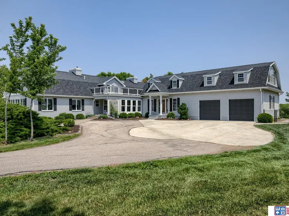 10700 Yankee Hill Rd, Lincoln, NE 68526