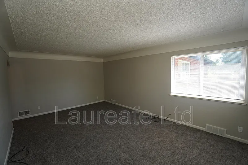 4 bed, 2.0 bath, 1700 sqft, $2,595 — Photo 3