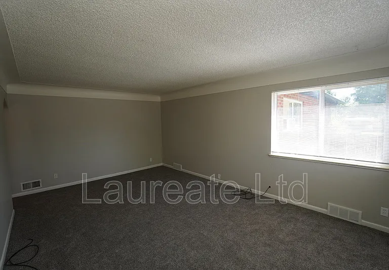 4805 W 14th Ave — Photo 3