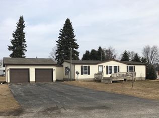 9816 W Cavanaugh Rd, Mc Bain, MI 49657