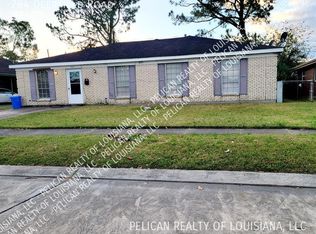 784 Deerfield Rd, Terrytown, LA 70056