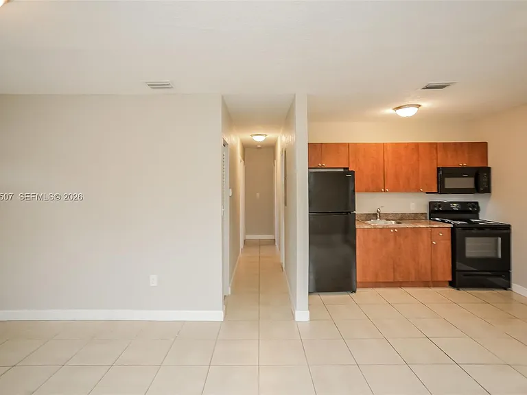14640 Tyler St — Photo 3