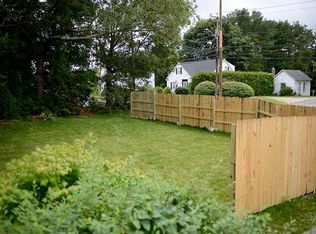 94B Church St, Bradford, RI 02808