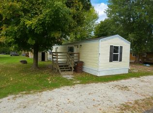 355 N East St, Hartsville, IN 47244